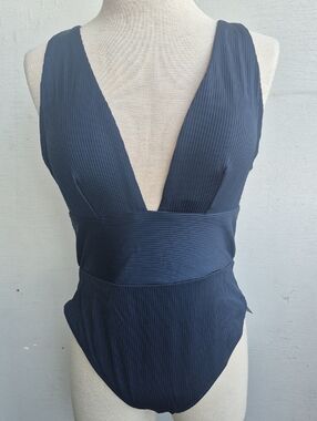 H&M- ONE PIECE SWIMSUIT